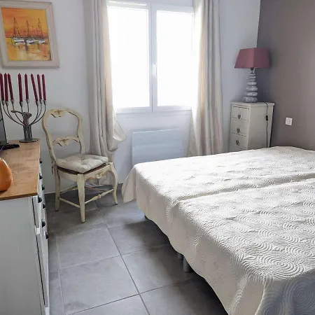Agde, 5 Pieces, 6 Personnes - Fr-1-387-198 Vila