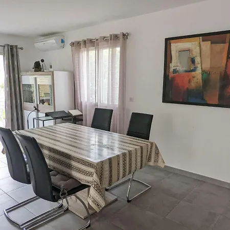 Agde, 5 Pieces, 6 Personnes - Fr-1-387-198 Vila *